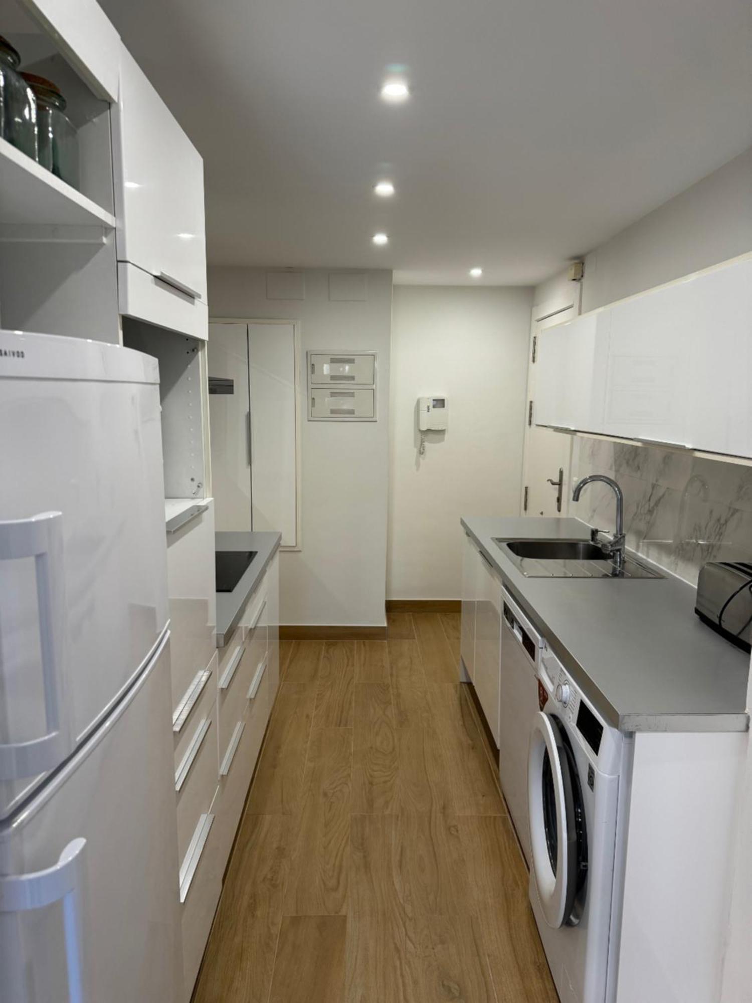 Mediterranean Malagueta Suite Málaga Esterno foto