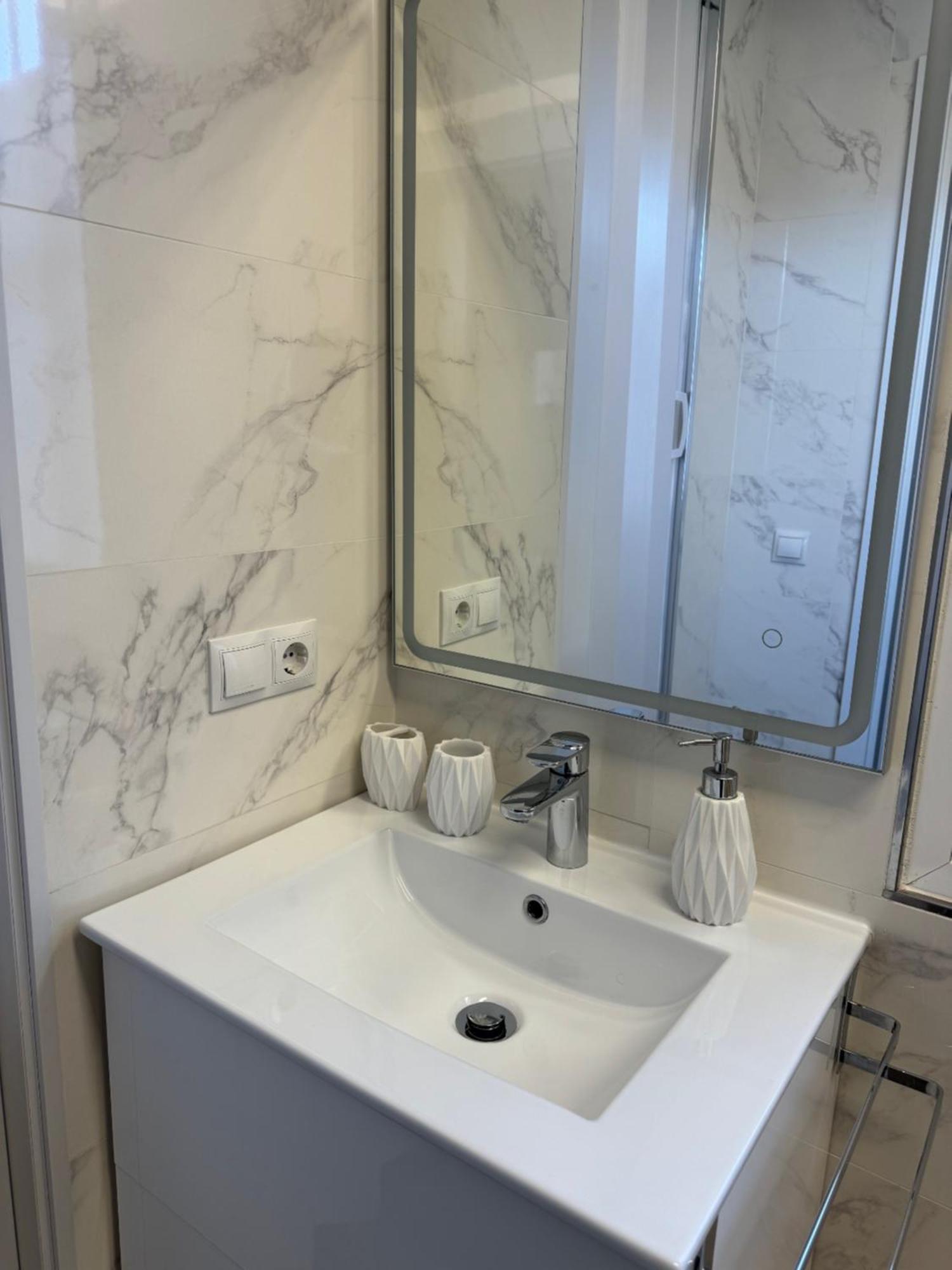 Mediterranean Malagueta Suite Málaga Esterno foto